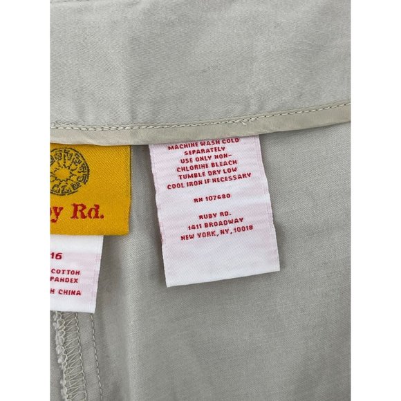 Ruby Rd Women's Plus Beige Cropped Crop Stretch Khaki Pants Size 16 - Picture 5 of 12